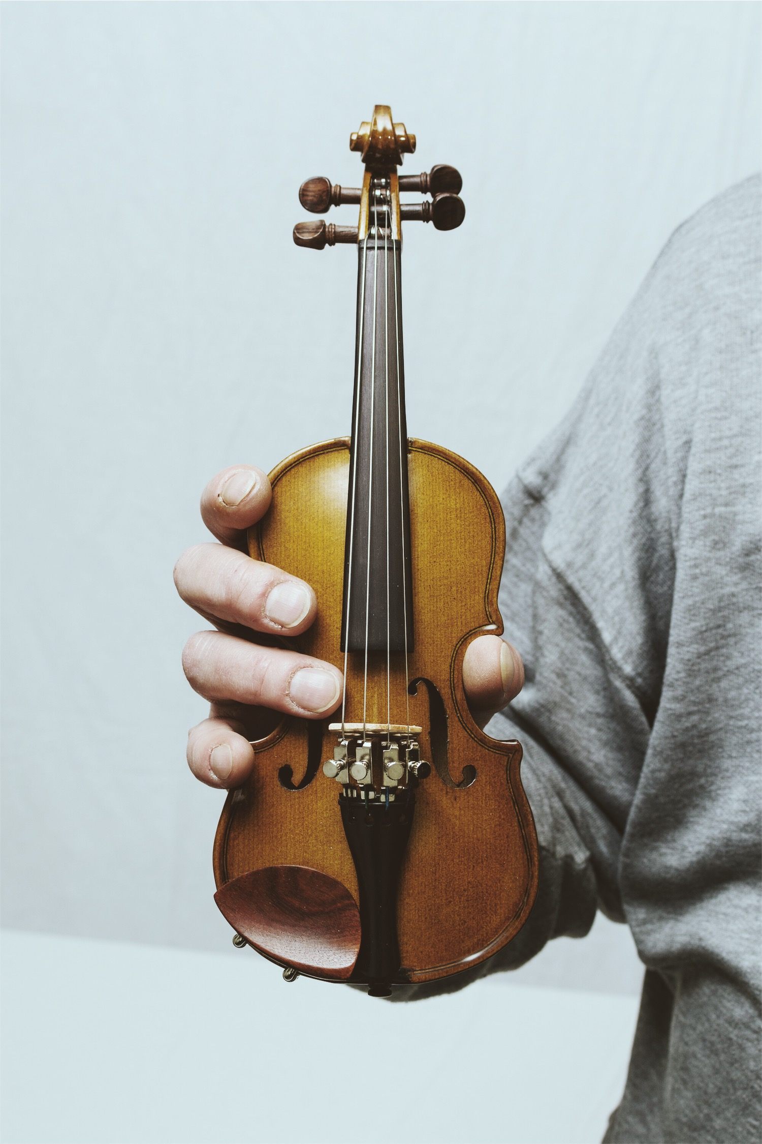 The World's Smallest Violin the Tiny Musicians Who Play It Atlas Obscura