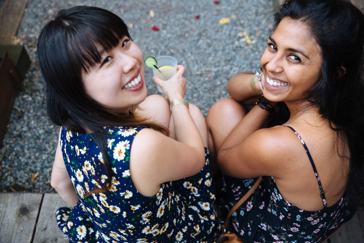 Some sunny smiles from a pair of ladies in their summer best.