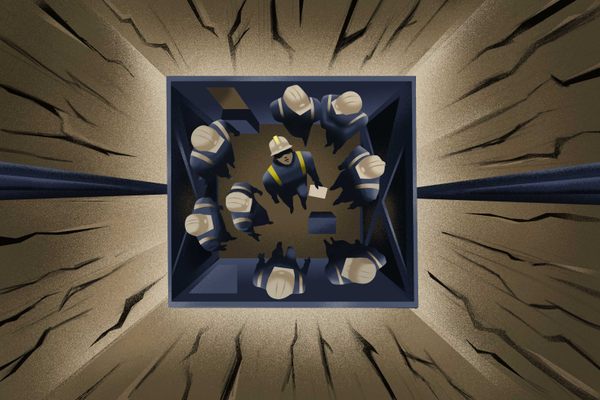 A mine shaft elevator that descends some 3 kilometers underground offers scientists a glimpse of ancient Earth.