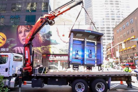 The last remaining public payphone kiosk was removed from the streets of Manhattan in May 2022.