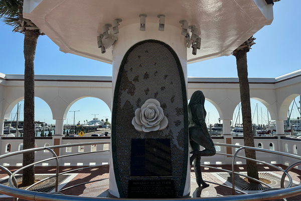 Selena Memorial - Mirador de la Flor 2024