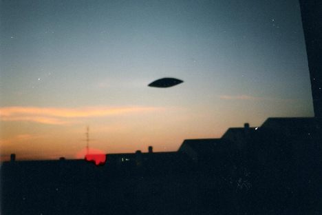 Army General Inadvertently Creates Stir with Mention of 'Little Green Men'