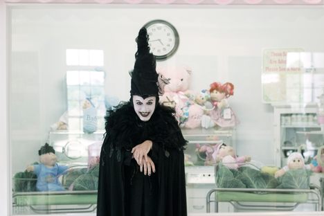 Toybox, America's Favorite Cartoon Witch, at Babyland General Hospital, May 2017