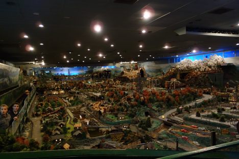 Take a Ride on 9 of the Most Incredible Model Trains in the World
