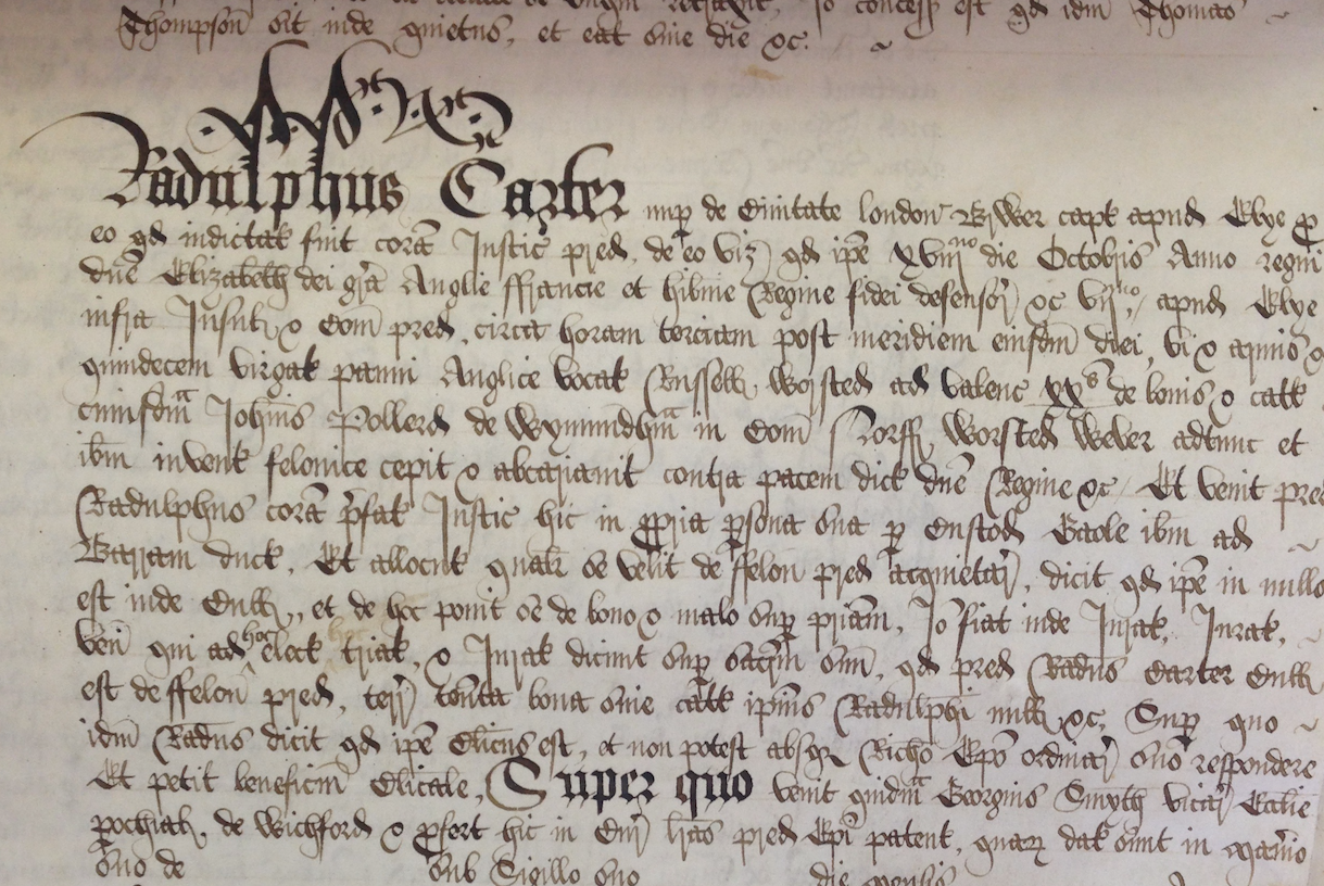 An entry describes one Ralph Carter, accused of stealing 15 yards of finely worsted cloth worth 20 shillings.