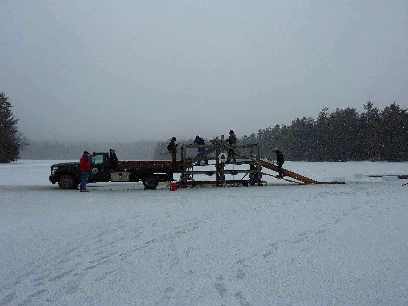 A side view of the ramp-and-truck operation.