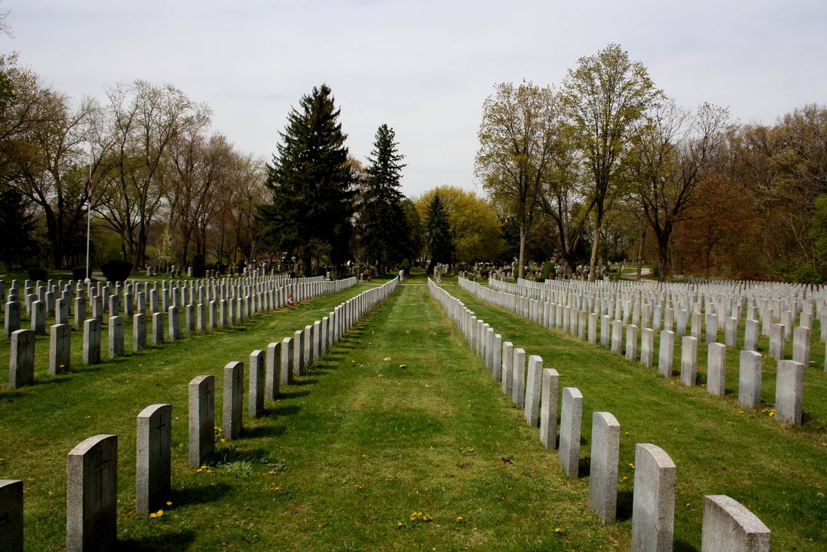 Woodland Cemetery is an attractive spot for birds—and birders.