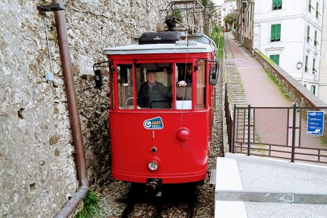 Principe-Granarolo Funicular Railway