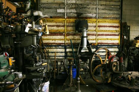 A view of the workshop. (Anne Remy/Atlas Obscura)