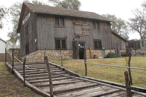 Dalton Gang Hideout & Museum