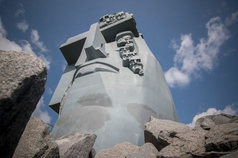 Artist Ernst Neizvestny's parents were victims of Stalin's prison camps.