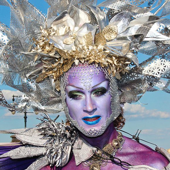 Coney Island Mermaid Parade – Brooklyn, New York - Atlas Obscura