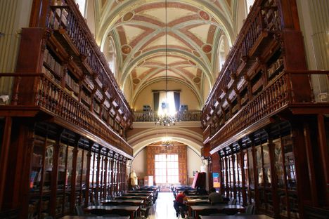 Biblioteca Pública de la Universidad Michoacana