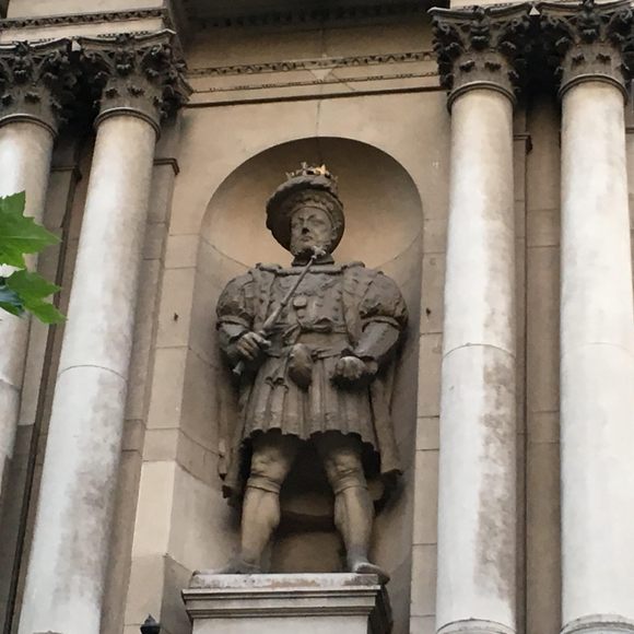 10 (lesser known) statues of English monarchs in London…2. King