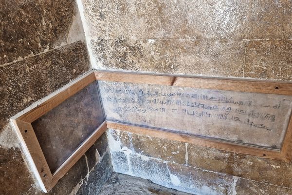 Ancient hieratic graffiti at the Step Pyramid complex