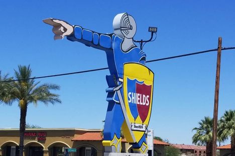 Knight of Shields, guiding seekers of dates.