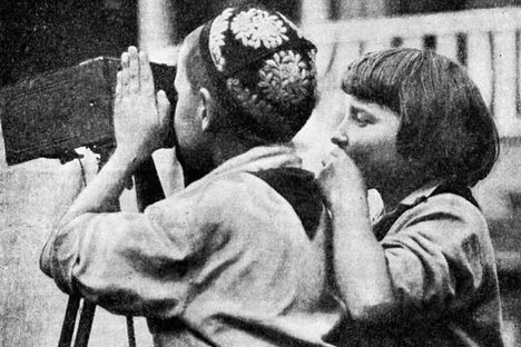 Two children behind the lens in Moscow, from the inaugral issue of Sovetskoe foto (Soviet Photo) magazine. 