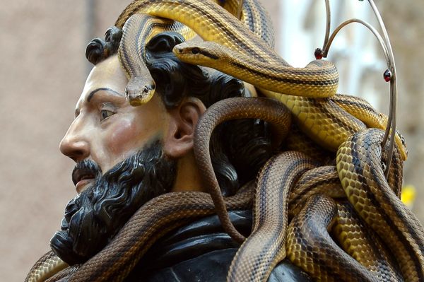 A Statue Draped With Snakes? In Italy, It Happens Every Year. - The New  York Times