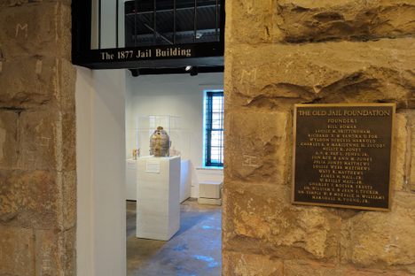 Old Jail Art Center