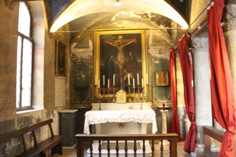 Side chapel
