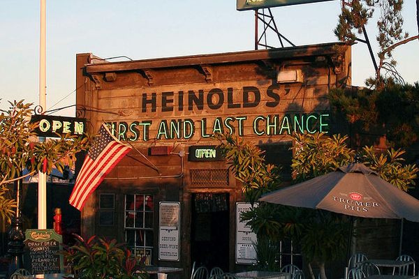 Heinold’s First and Last Chance 2007. (Wikimedia Commons)