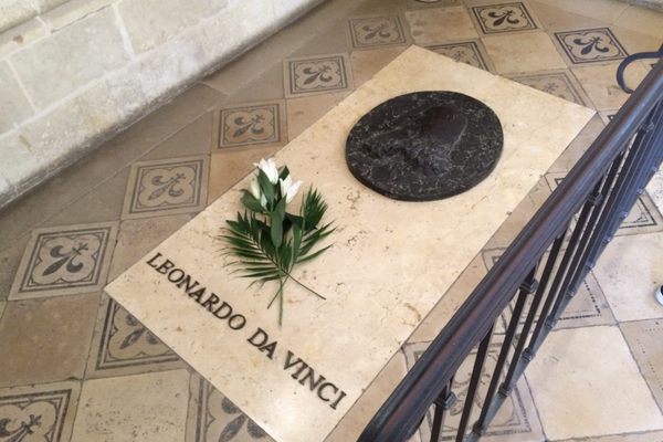 Leonardo da Vinci's tomb inside the chapel