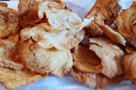 Fried emping ready to nosh.