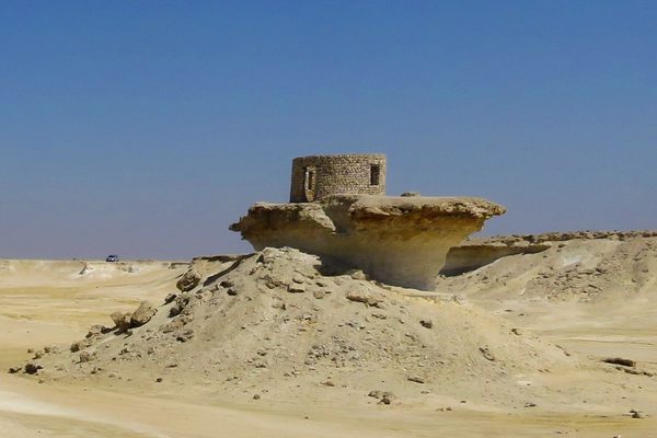Bir Zekreet, and one of the film location structures.