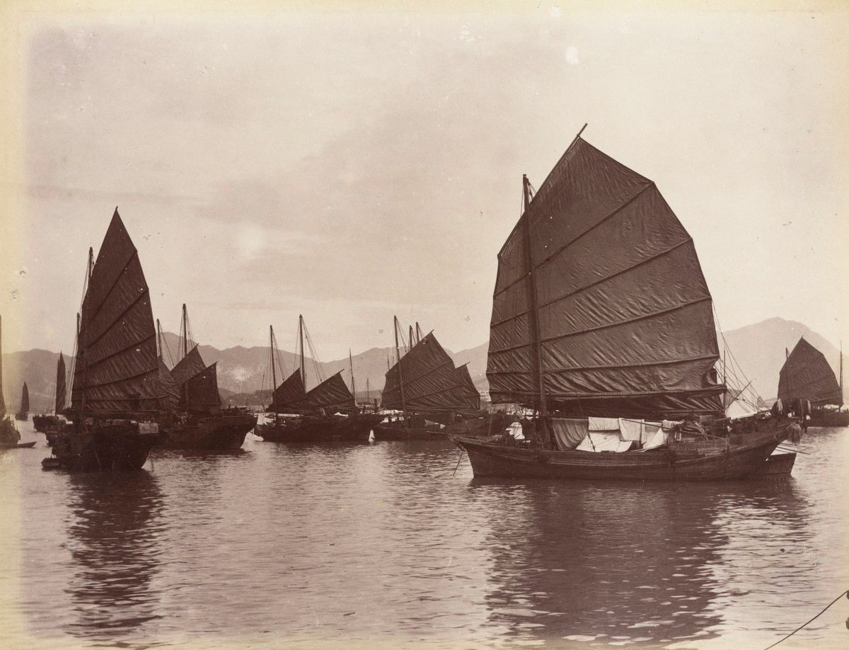 A photograph of junks in Canton circa 1880. It is estimated that Ching Shih commanded around 1,800 of these pirate ships at the peak of her power.