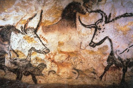 Cave of Lascaux; Prof Saxx/Photographer