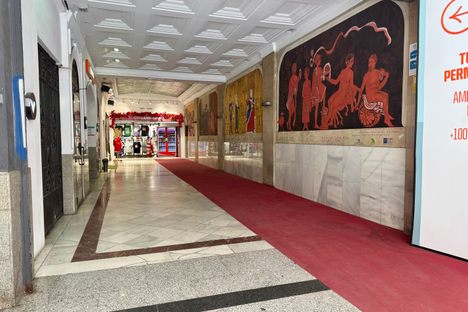 Entrance to Pasaje Pleyel