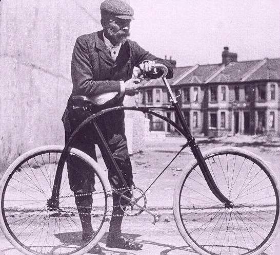 A 1900s-era bicycle—Edmond Edmont's tool of the trade.