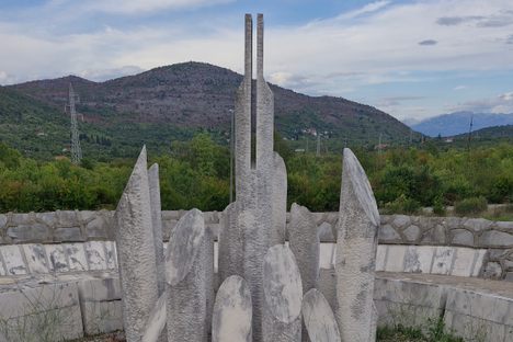 Spomenik Palim Borcima Ljesanske Nahije