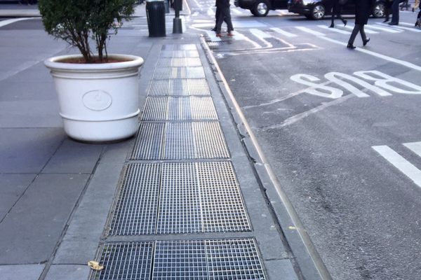 Marilyn Monroe's Subway Grate in Manhattan - Atlas Obscura