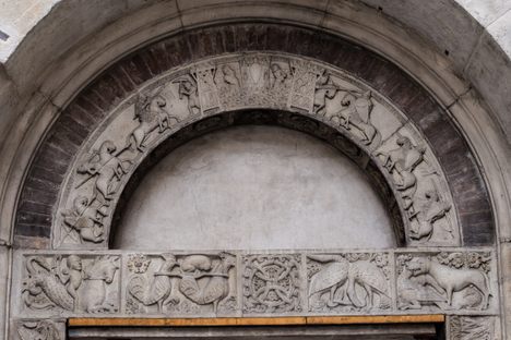 The Modena Archivolt.