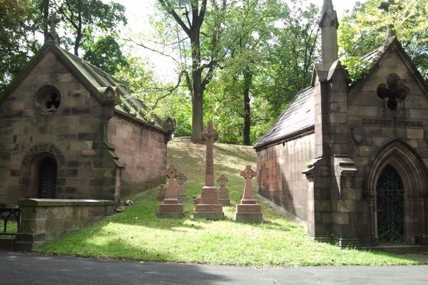 Gil Hodges' Grave – Brooklyn, New York - Atlas Obscura