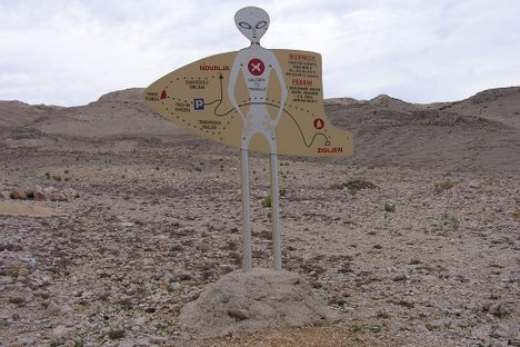 Alien with route details