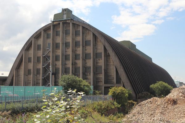 The rear of the Tate and Lyle Sugar Silo.