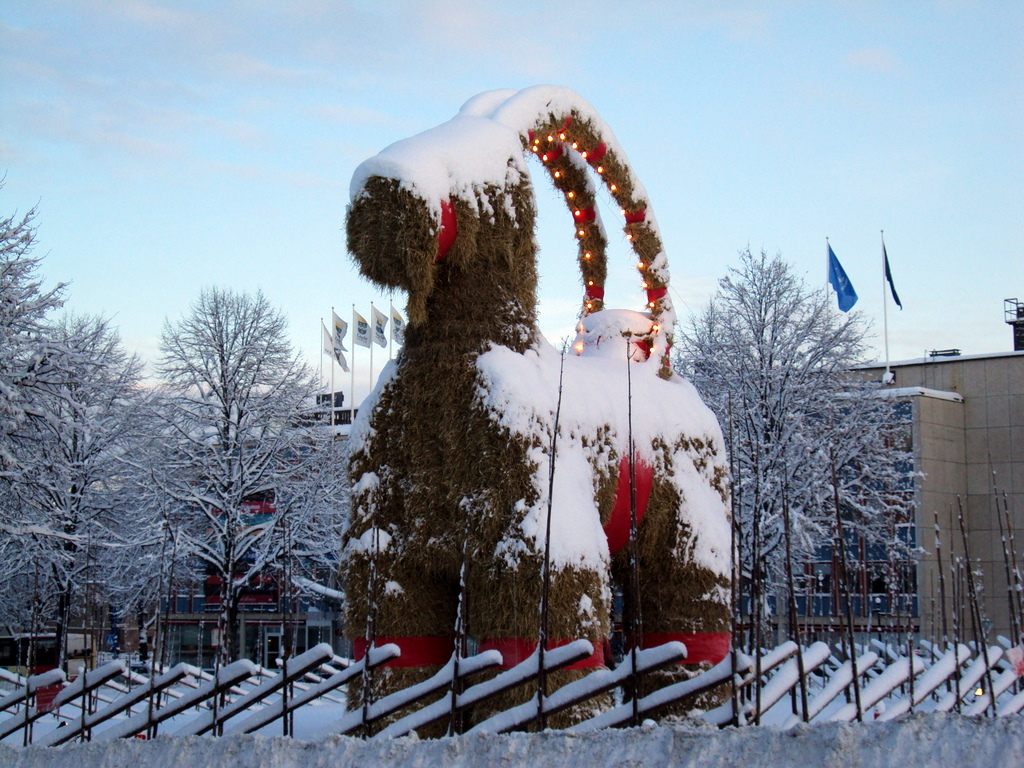The 2009 Gävle Goat, which made it to December 23rd.